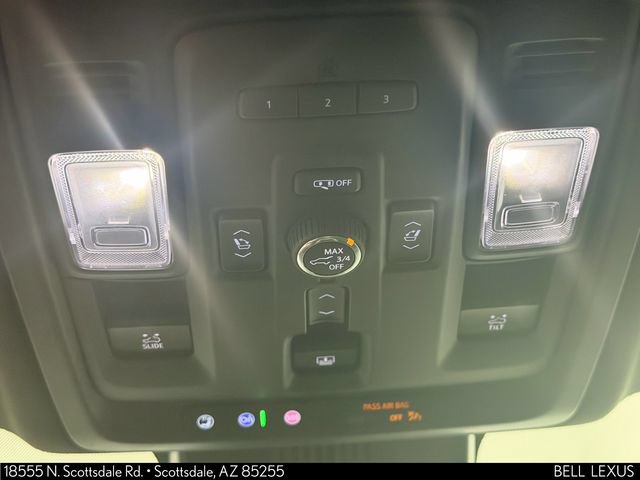 Used 2023 GMC Yukon XL Denali w/ Denali Reserve Package AWD/4WD image 29