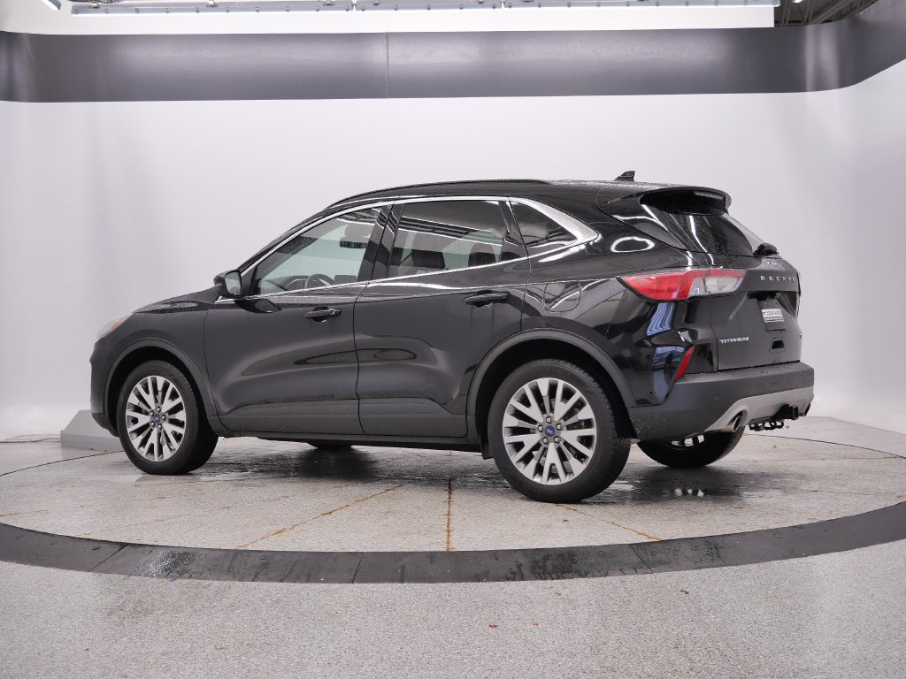 Used 2020 Ford Escape Titanium AWD/4WD image 3
