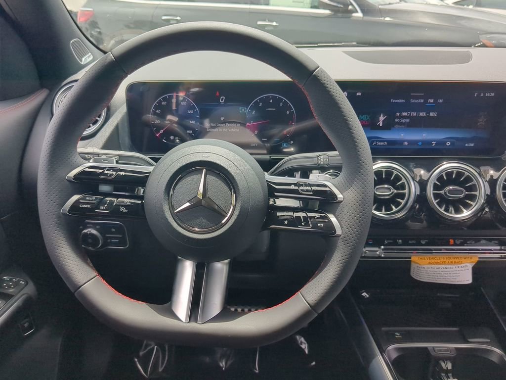 Certified 2025 Mercedes-Benz GLA 250 4MATIC image 3