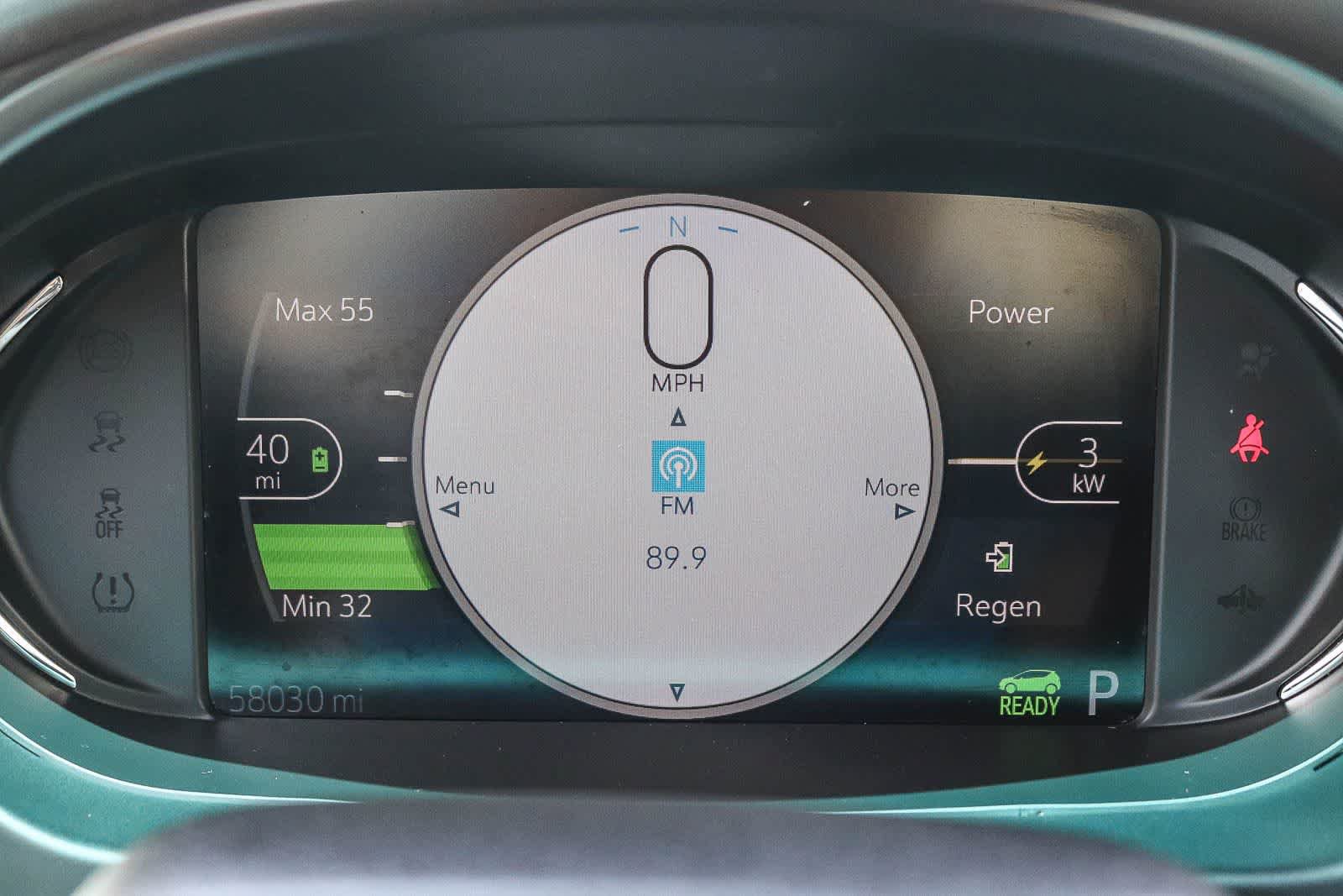 Used 2020 Chevrolet Bolt Premier w/ Infotainment Package FWD image 22