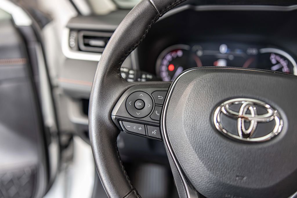 Used 2024 Toyota RAV4 Adventure image 23