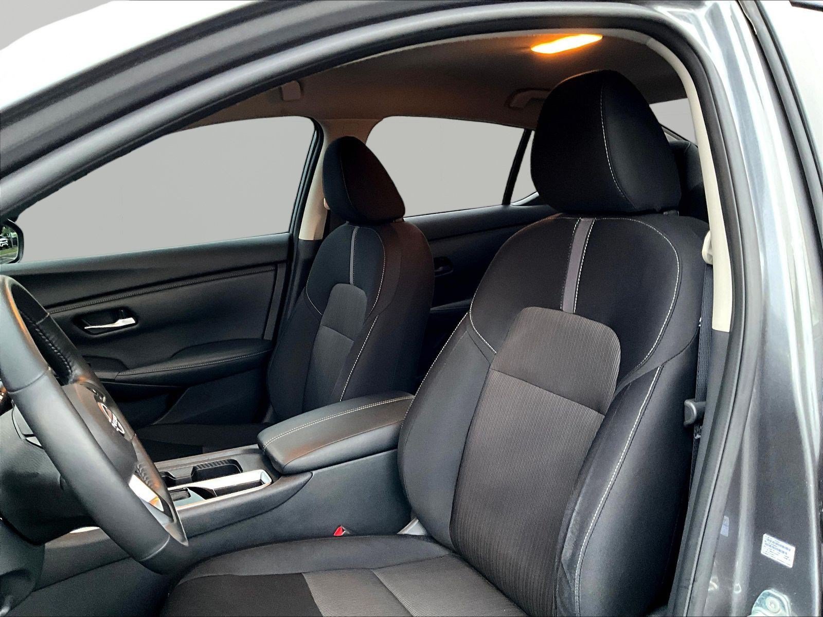Used 2025 Nissan Sentra SV w/ All-Weather Package FWD image 21