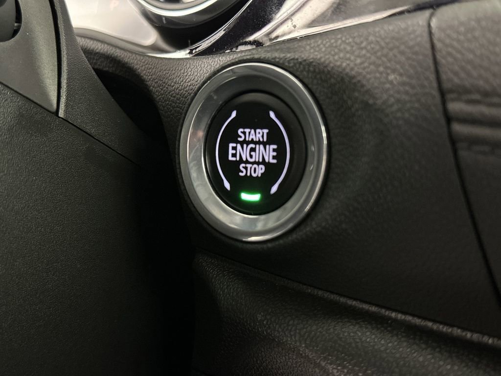 Used 2023 Buick Encore GX Select FWD image 19