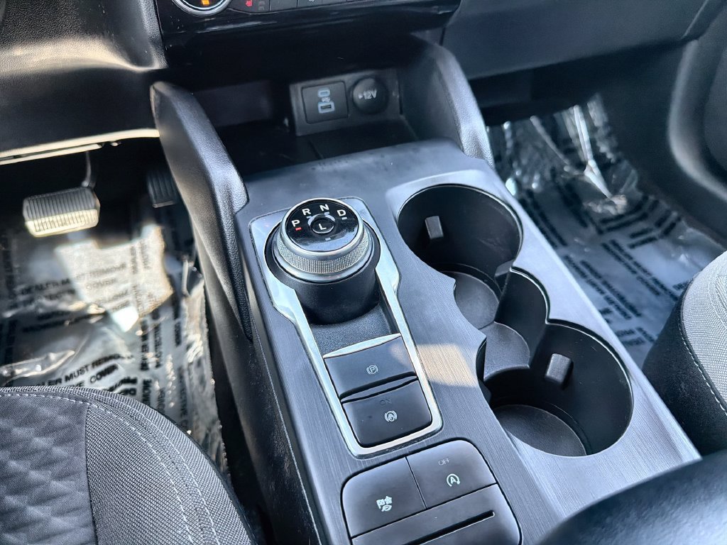 Used 2022 Ford Escape SE w/ SE Sport Appearance Package FWD image 19