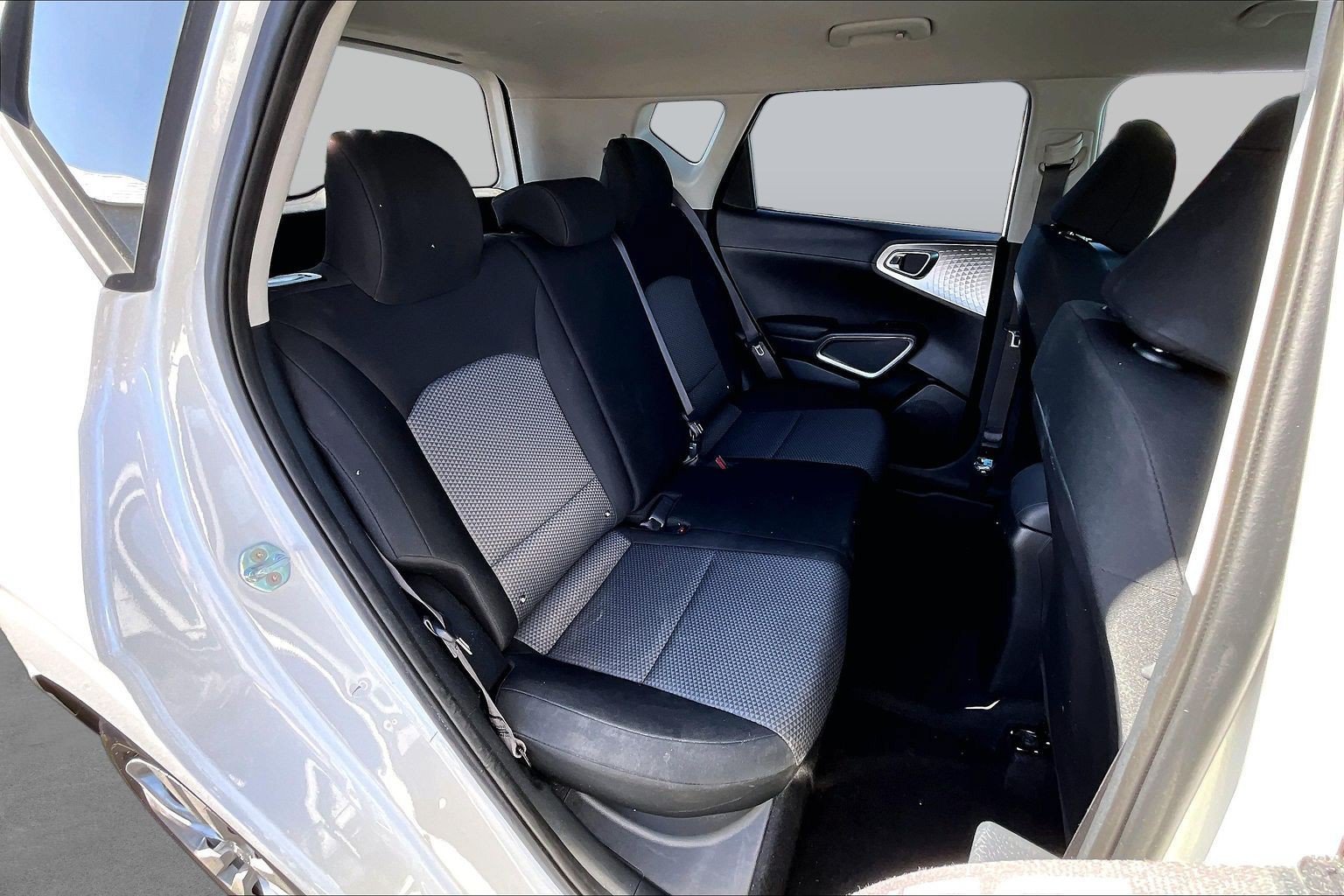 Used 2023 Kia Soul LX FWD image 27