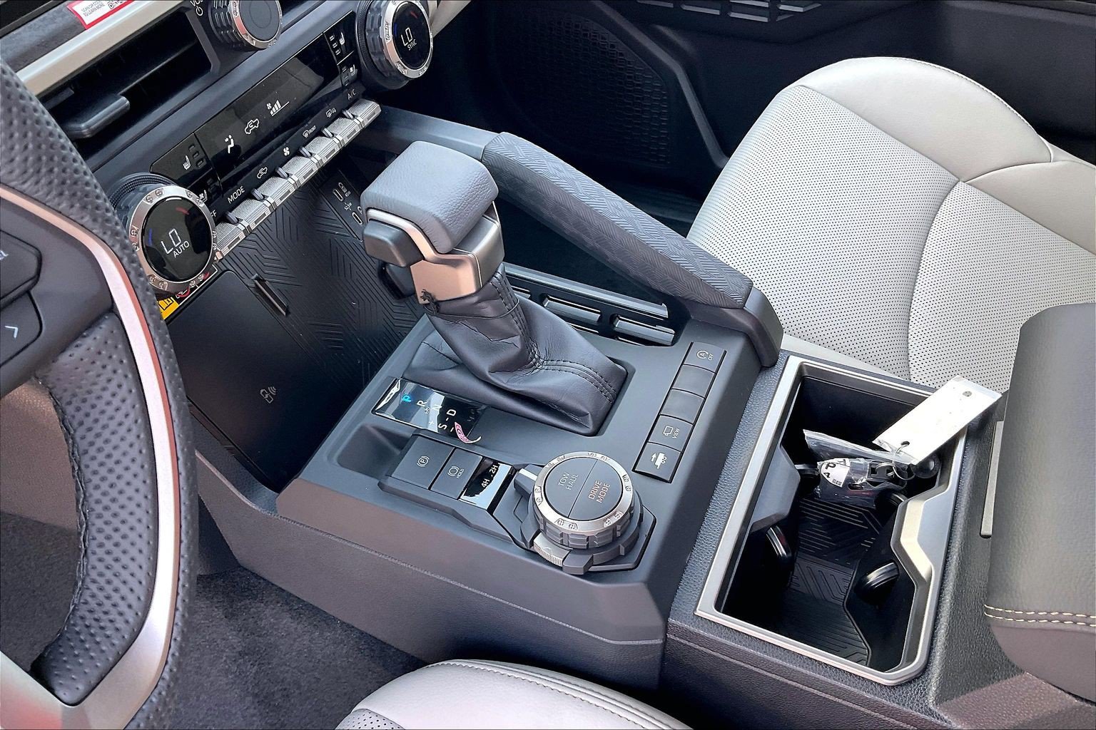 New 2026 Toyota Tacoma Limited AWD/4WD image 10