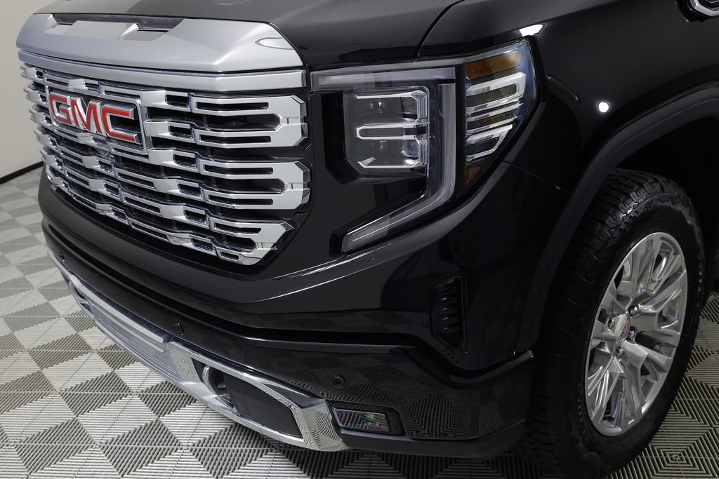 Used 2024 GMC Sierra 1500 Denali w/ Technology Package AWD/4WD image 43