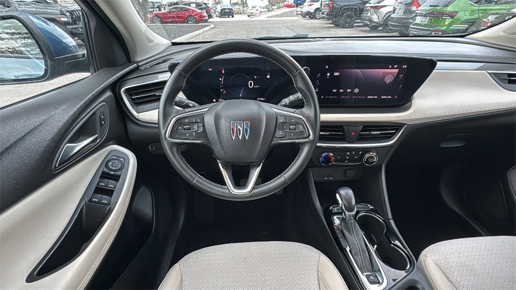Used 2024 Buick Encore GX Preferred image 25