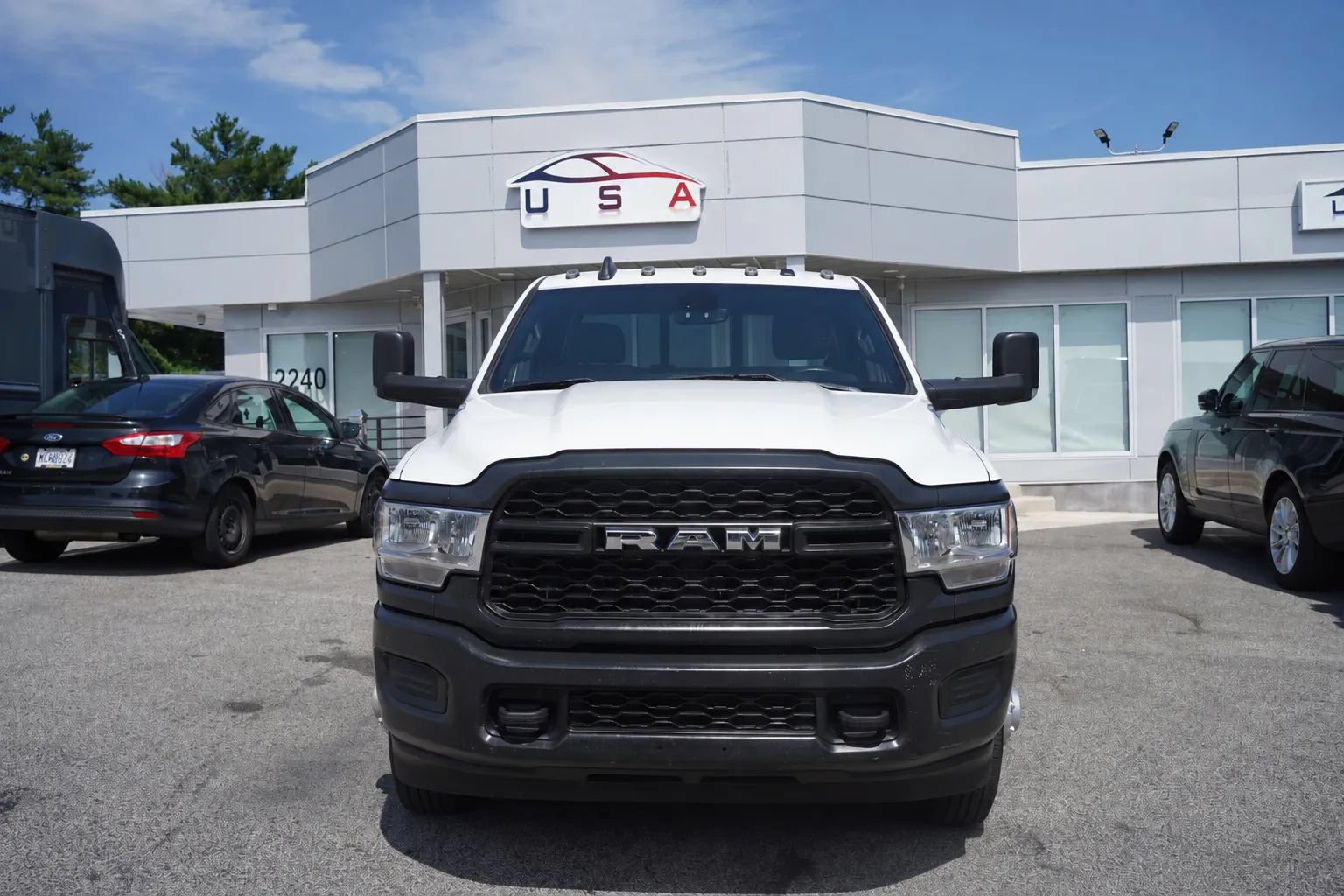 Used 2021 RAM 3500 Tradesman AWD/4WD image 4