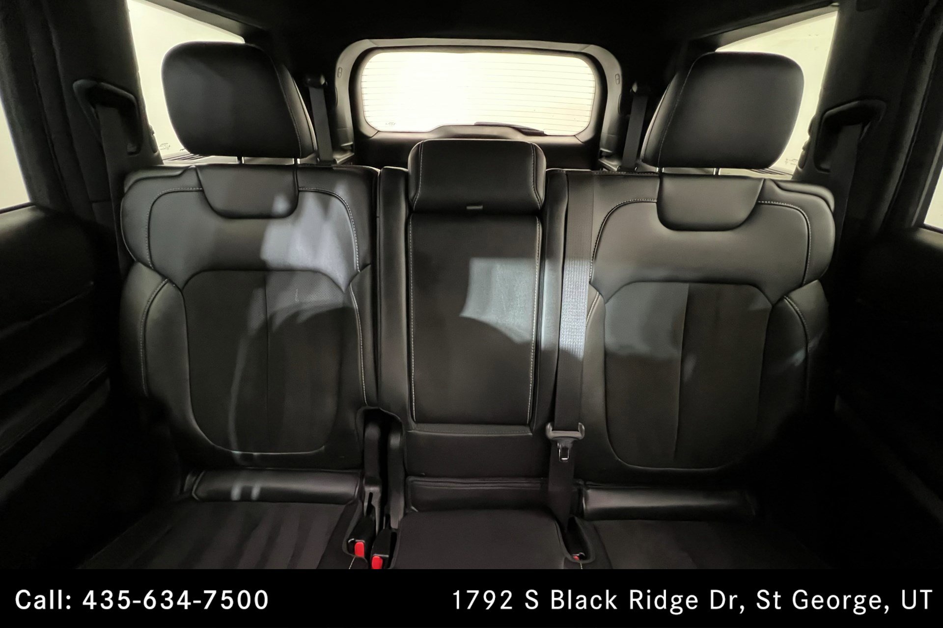 Used 2024 Jeep Grand Cherokee L Laredo image 25