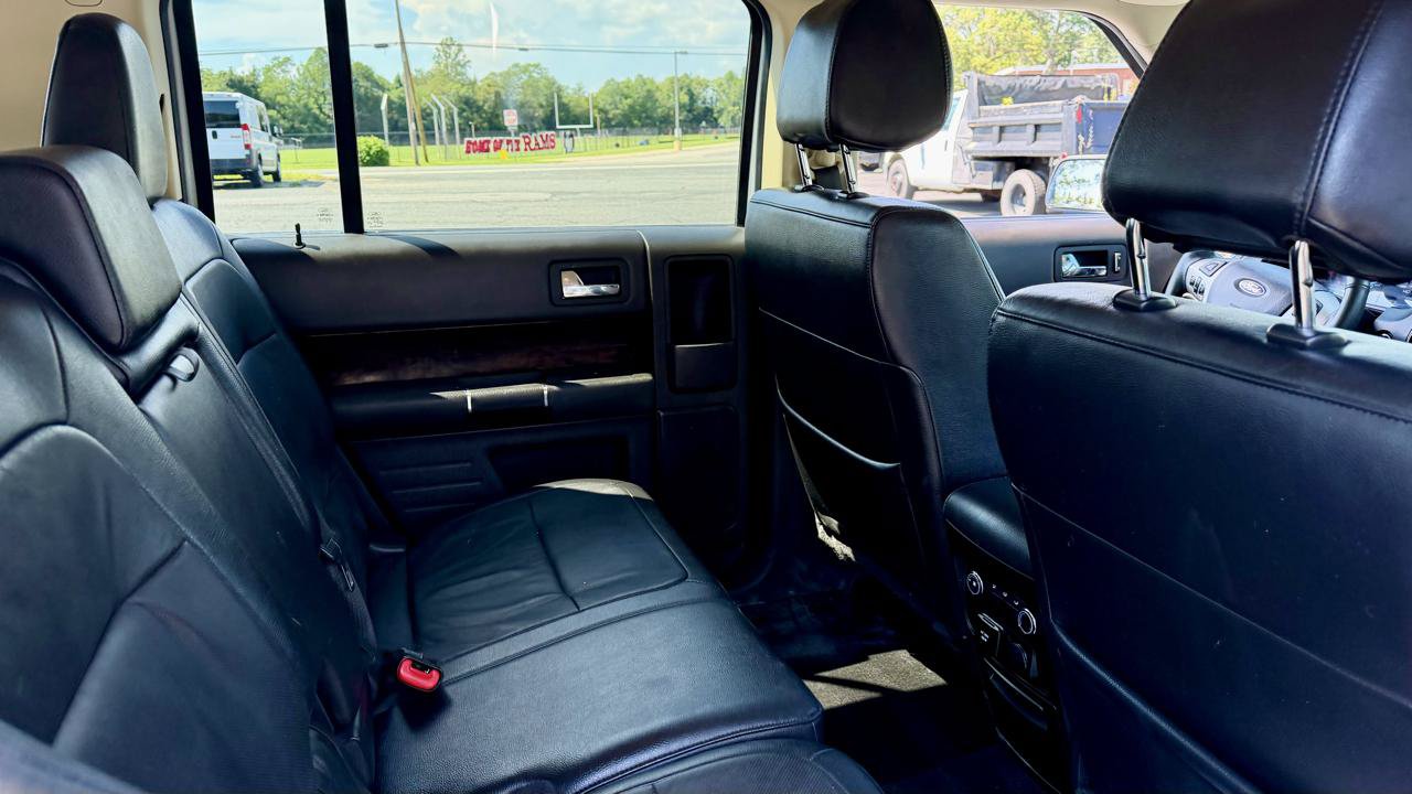 Used 2019 Ford Flex Limited AWD/4WD image 12