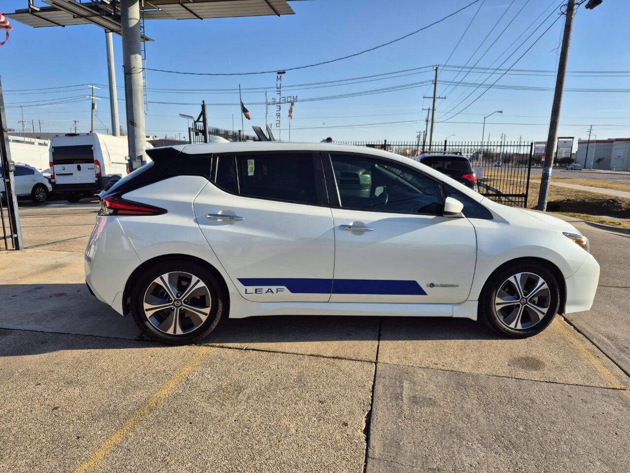 Used 2019 Nissan Leaf SV image 9