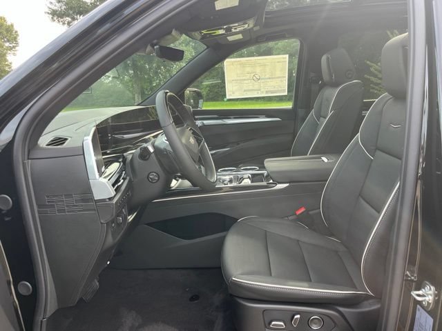 New 2026 Cadillac Escalade Sport w/ Touring Package AWD/4WD image 17