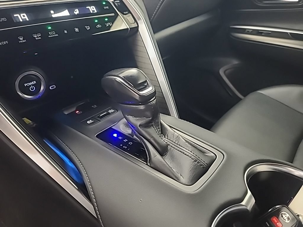 Used 2024 Toyota Venza Nightshade AWD/4WD image 39