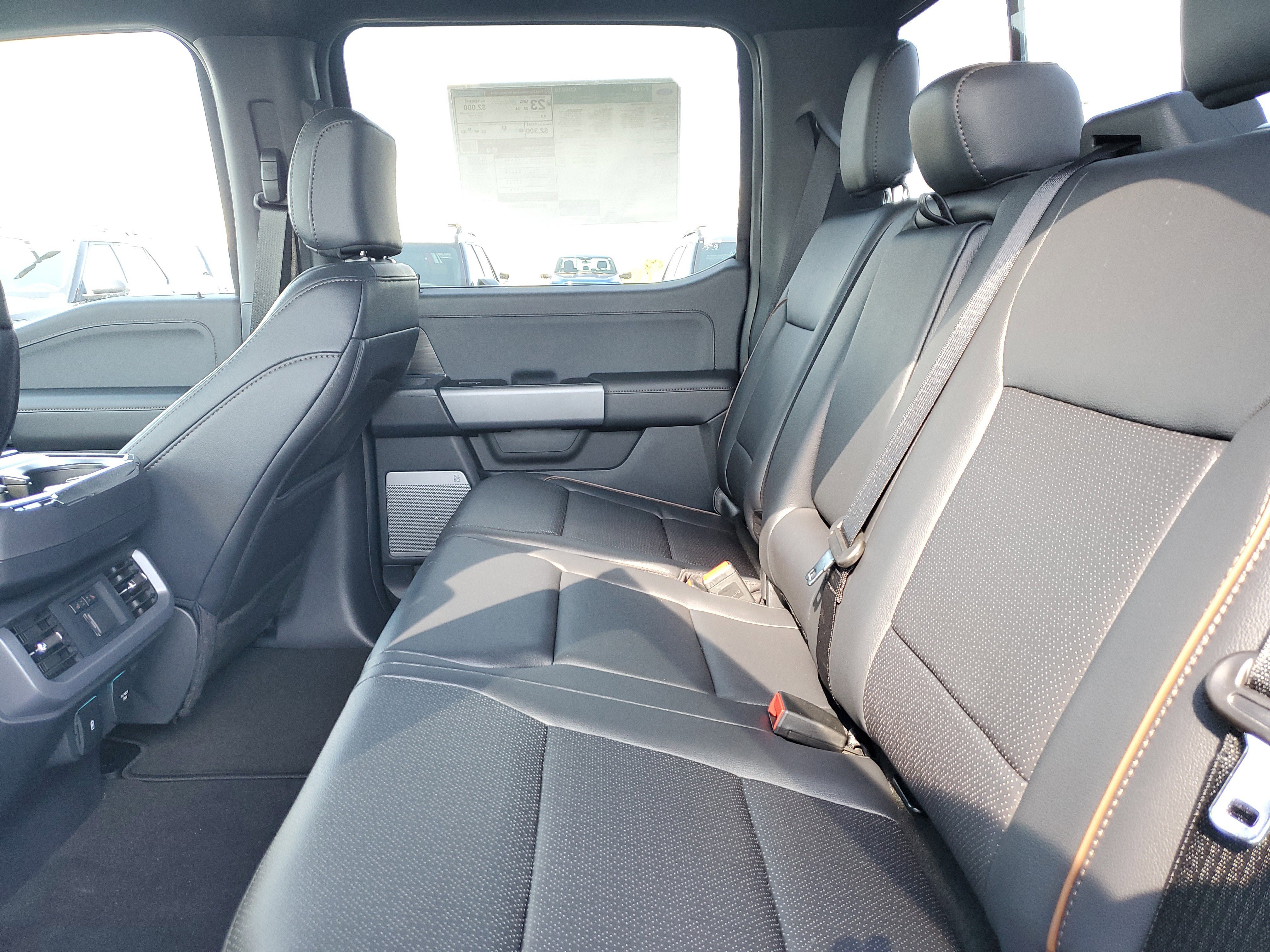 New 2025 Ford F150 Lariat w/ Equipment Group 502A High image 10