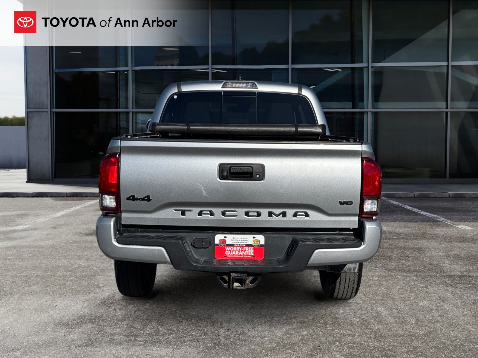 Used 2023 Toyota Tacoma SR5 w/ Technology Package AWD/4WD image 10