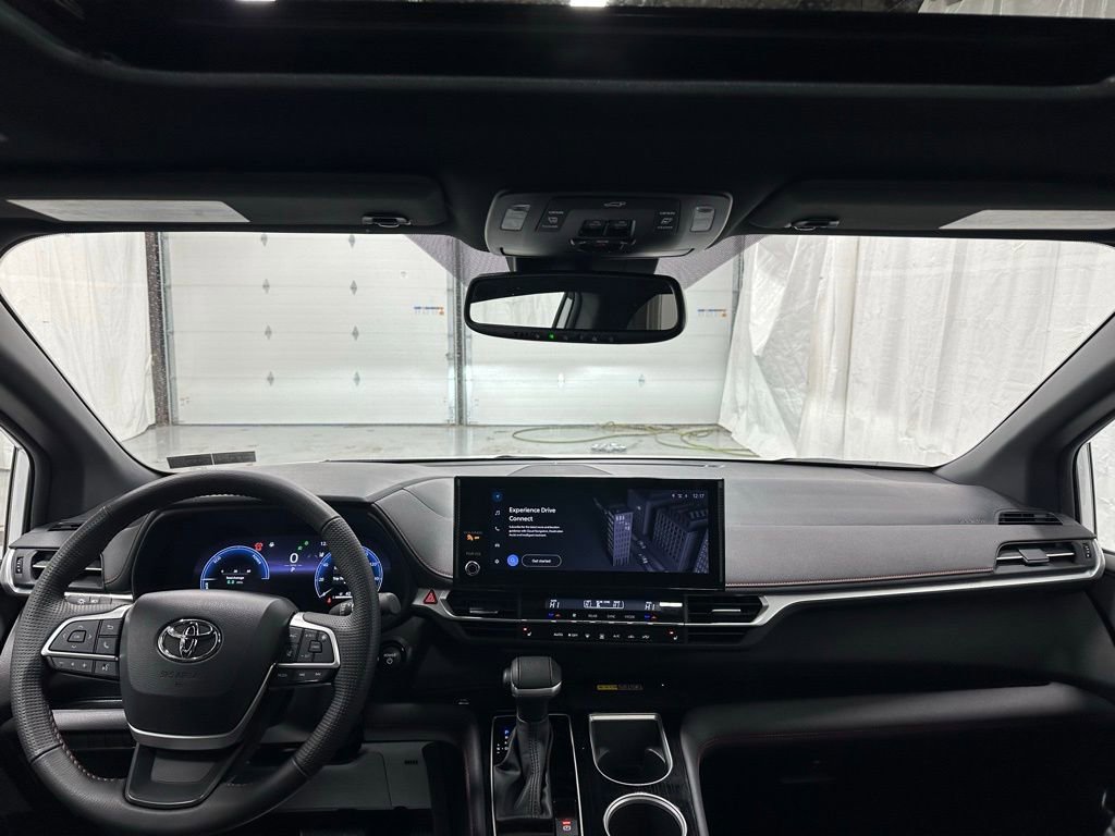 Used 2025 Toyota Sienna XSE image 44