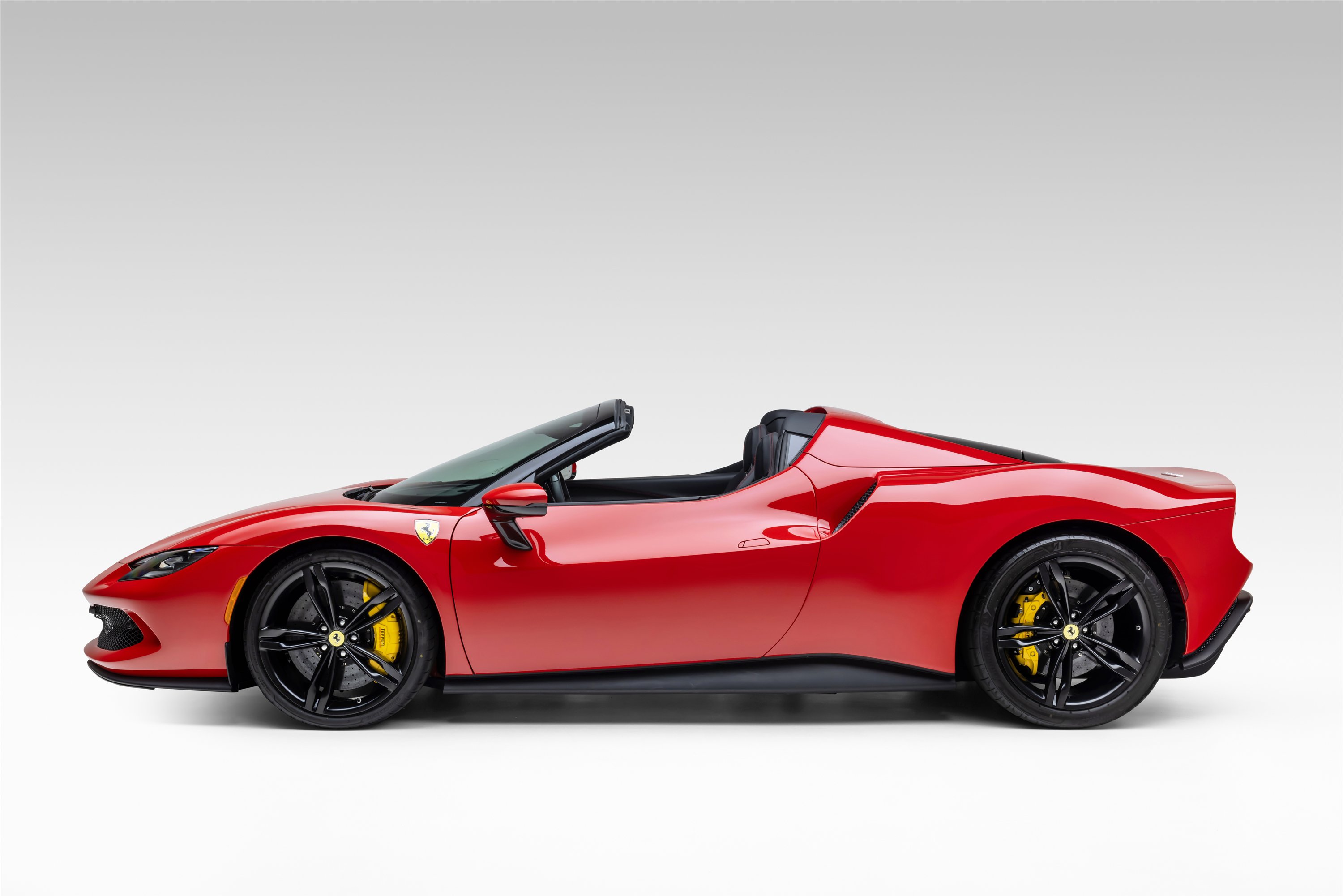 Used 2026 Ferrari 296 GTS RWD image 9