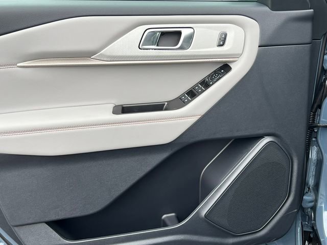 New 2026 Ford Explorer Active image 15
