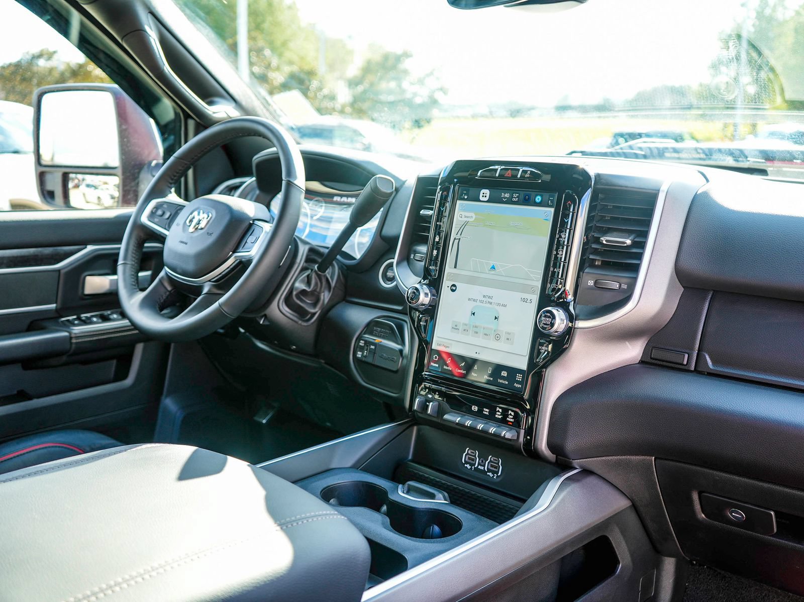 Used 2024 RAM 2500 Big Horn w/ Sport Appearance Package AWD/4WD image 17