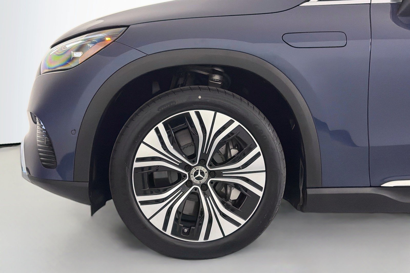 Certified 2023 Mercedes-Benz EQE 350+ SUV image 11
