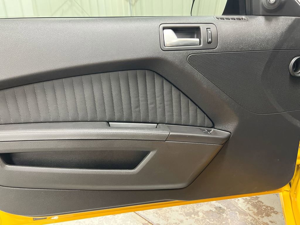 Used 2013 Ford Mustang Boss 302 w/ Boss 302 Accessory Pkg RWD image 19