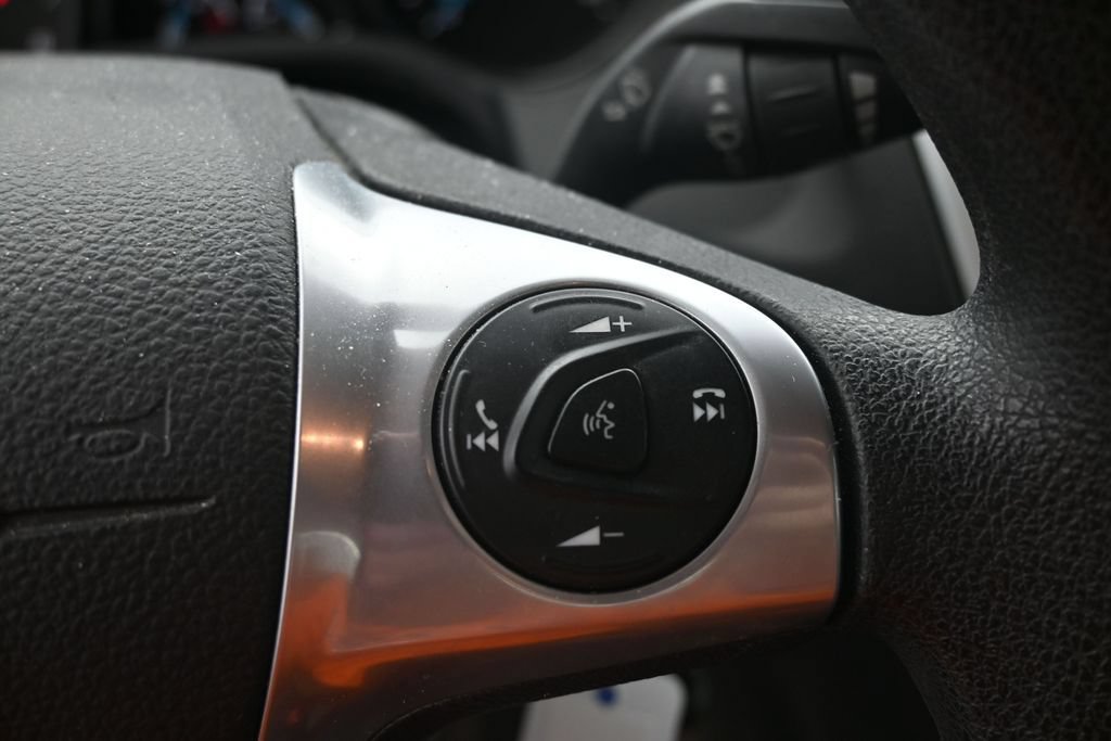 Used 2014 Ford Focus SE FWD image 22