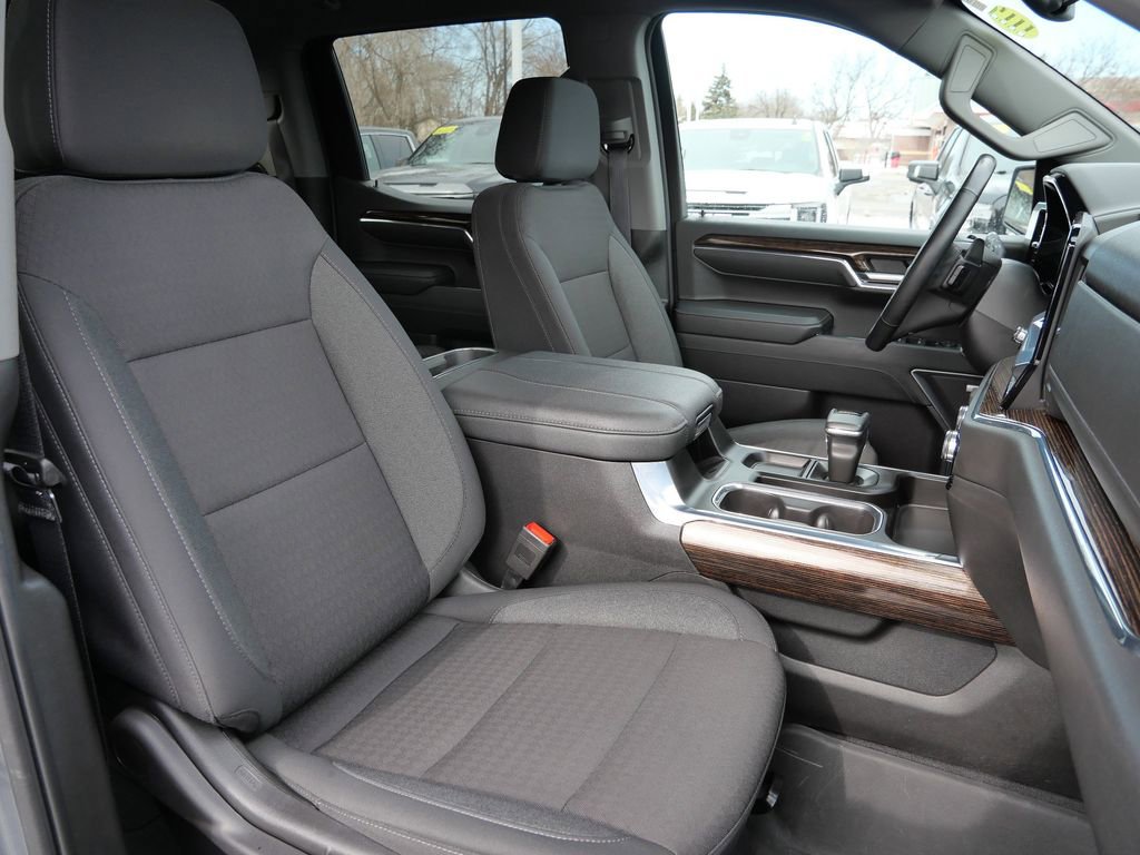 Used 2024 GMC Sierra 1500 Elevation w/ Preferred Package image 15