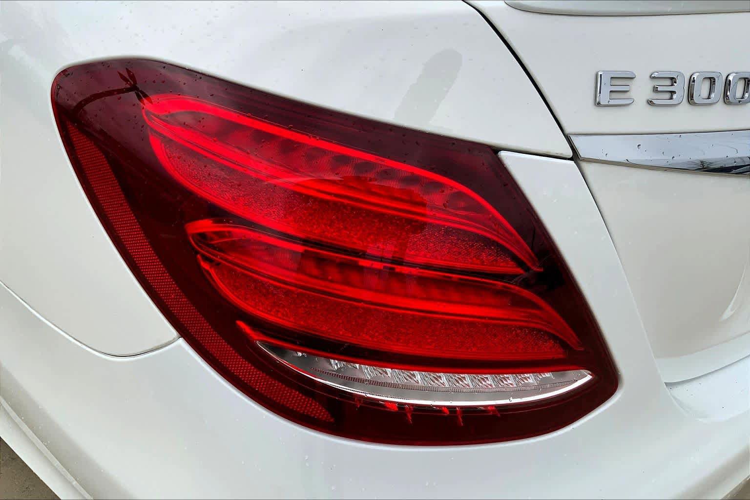 Used 2019 Mercedes-Benz E 300 image 29