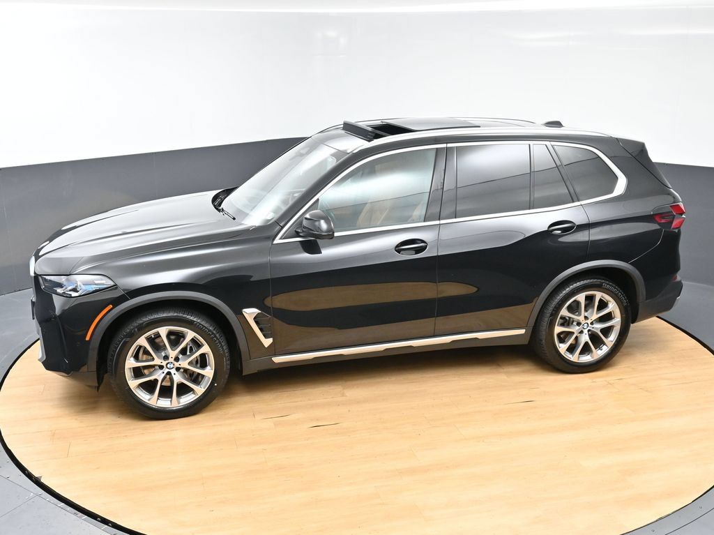 Used 2024 BMW X5 xDrive40i w/ Premium Package AWD/4WD image 54