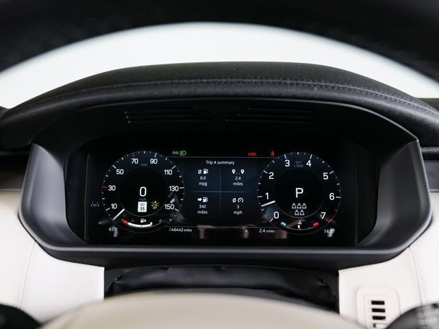 Used 2024 Land Rover Discovery Dynamic SE AWD/4WD image 18