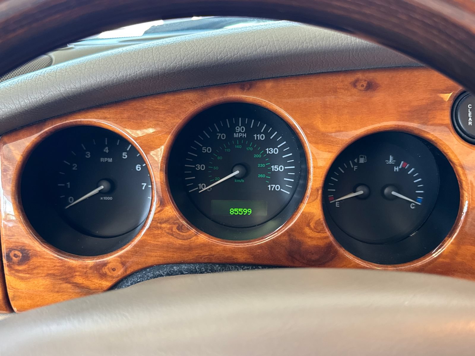 Used 2002 Jaguar XK8 Convertible RWD image 20