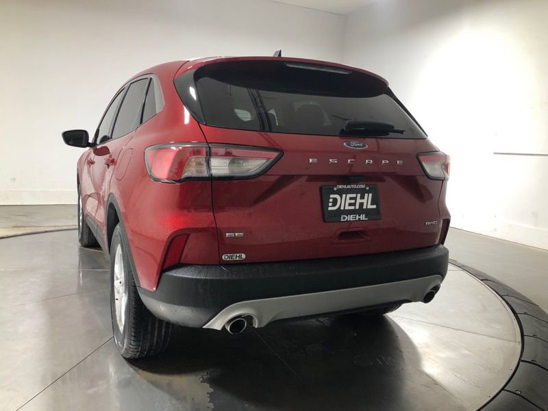 Used 2022 Ford Escape SE w/ Cold Weather Package image 5