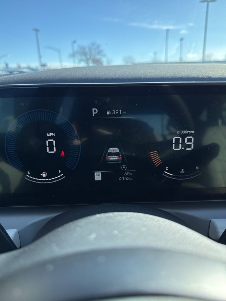 Used 2025 Hyundai Tucson SE image 16