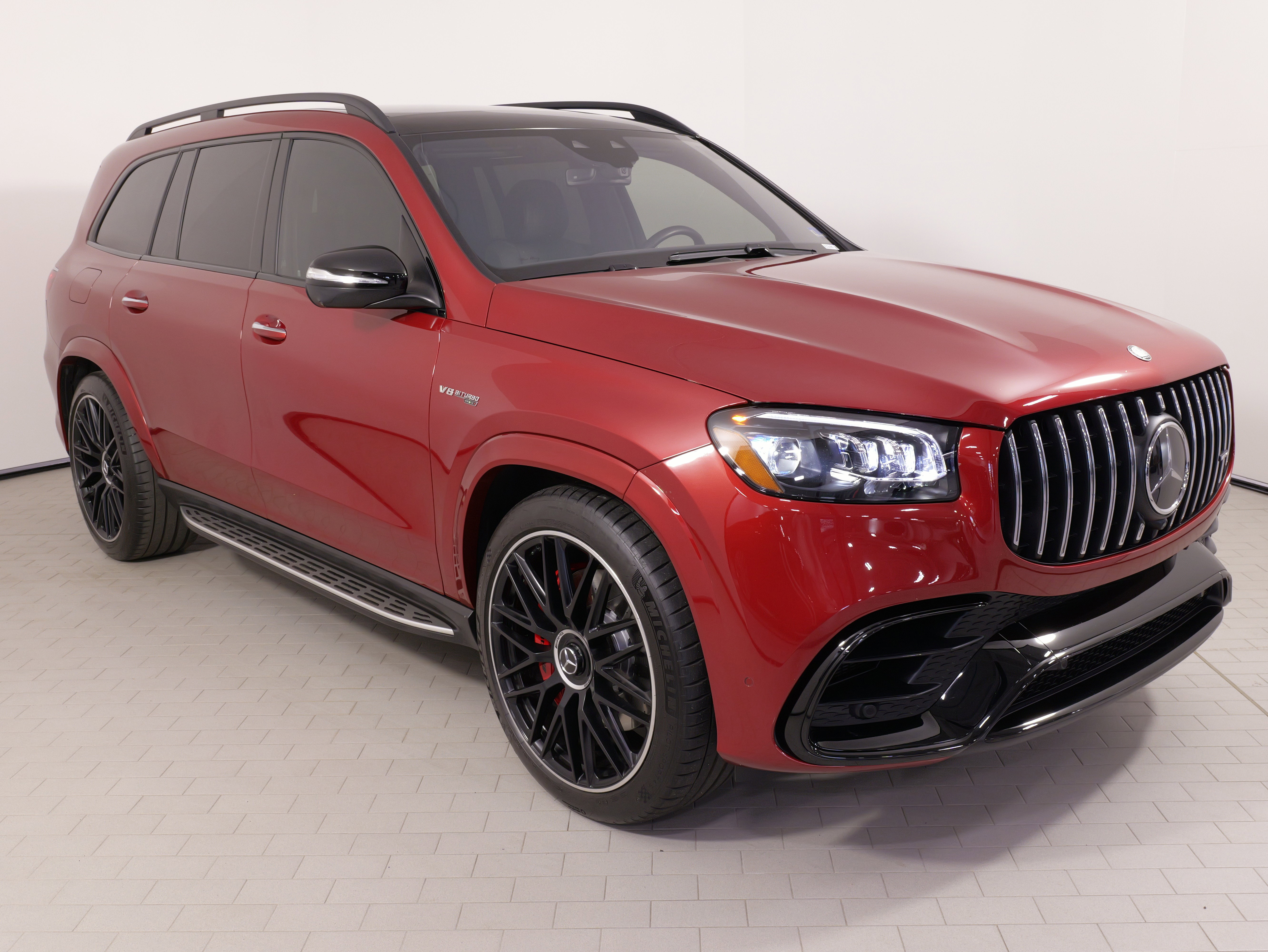 Used 2025 Mercedes-Benz GLS 63 AMG 4MATIC image 7