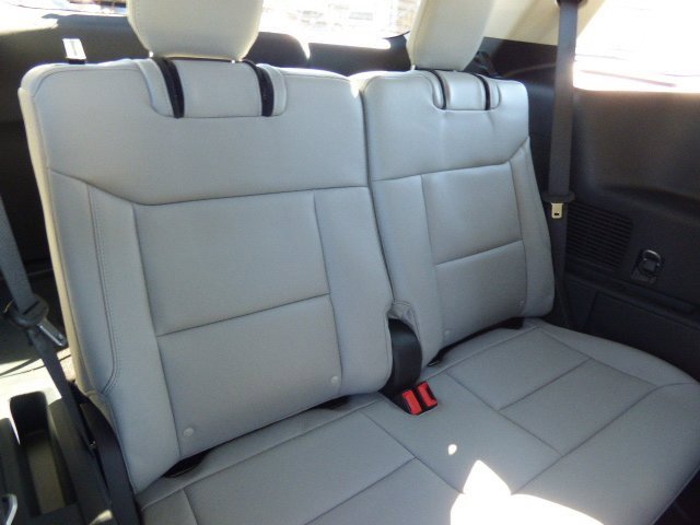 New 2026 Ford Explorer Active w/ Active Comfort Package image 15