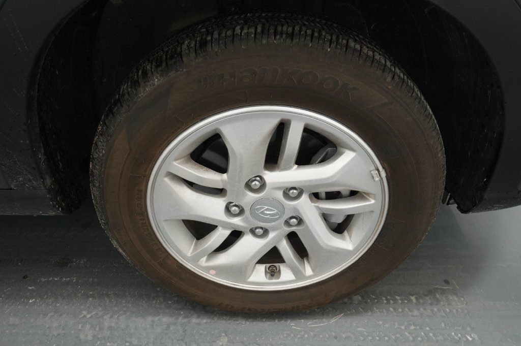 Used 2026 Hyundai Venue SE FWD image 10