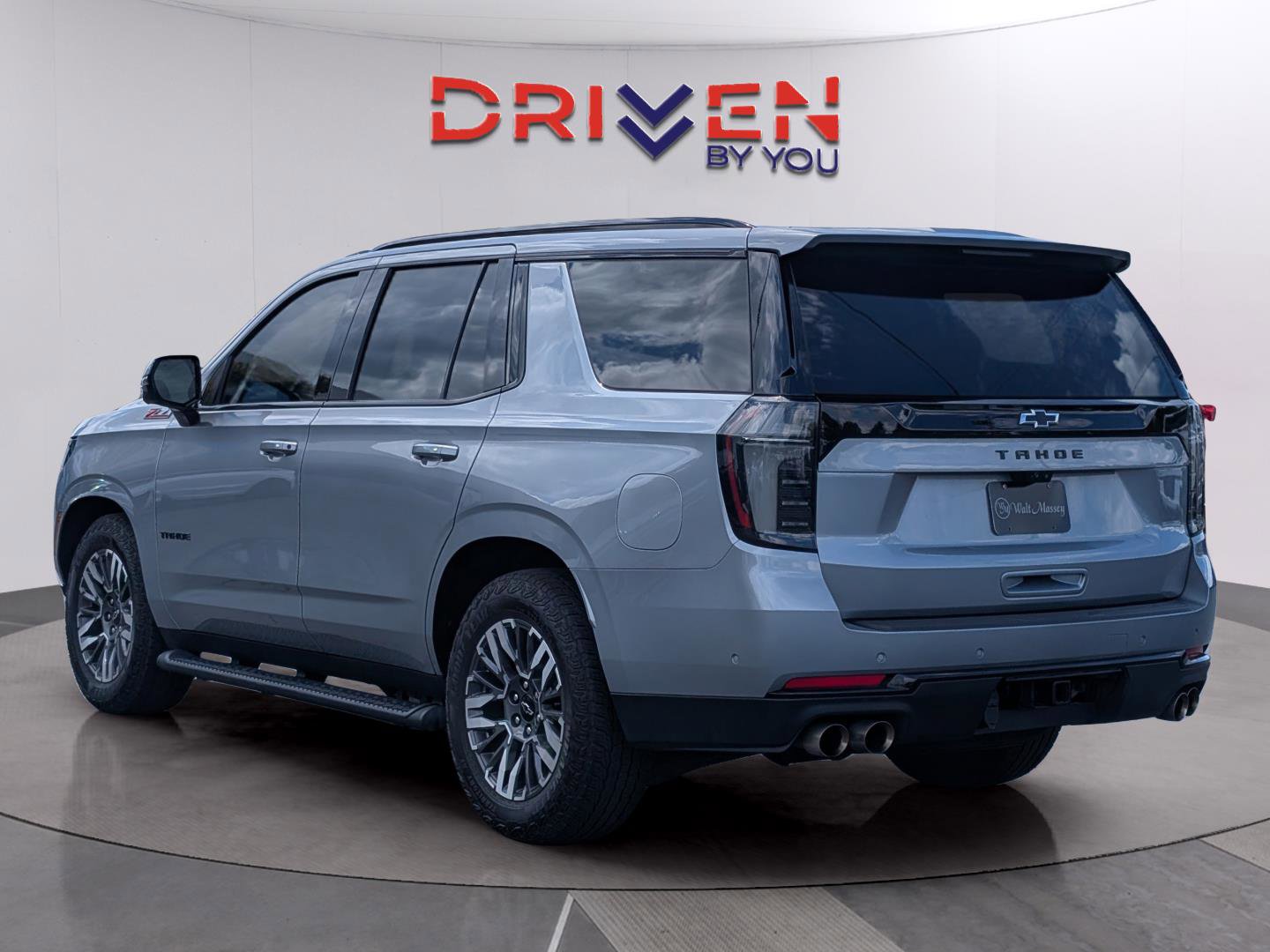 Used 2025 Chevrolet Tahoe Z71 w/ Z71 Off-Road Package image 3