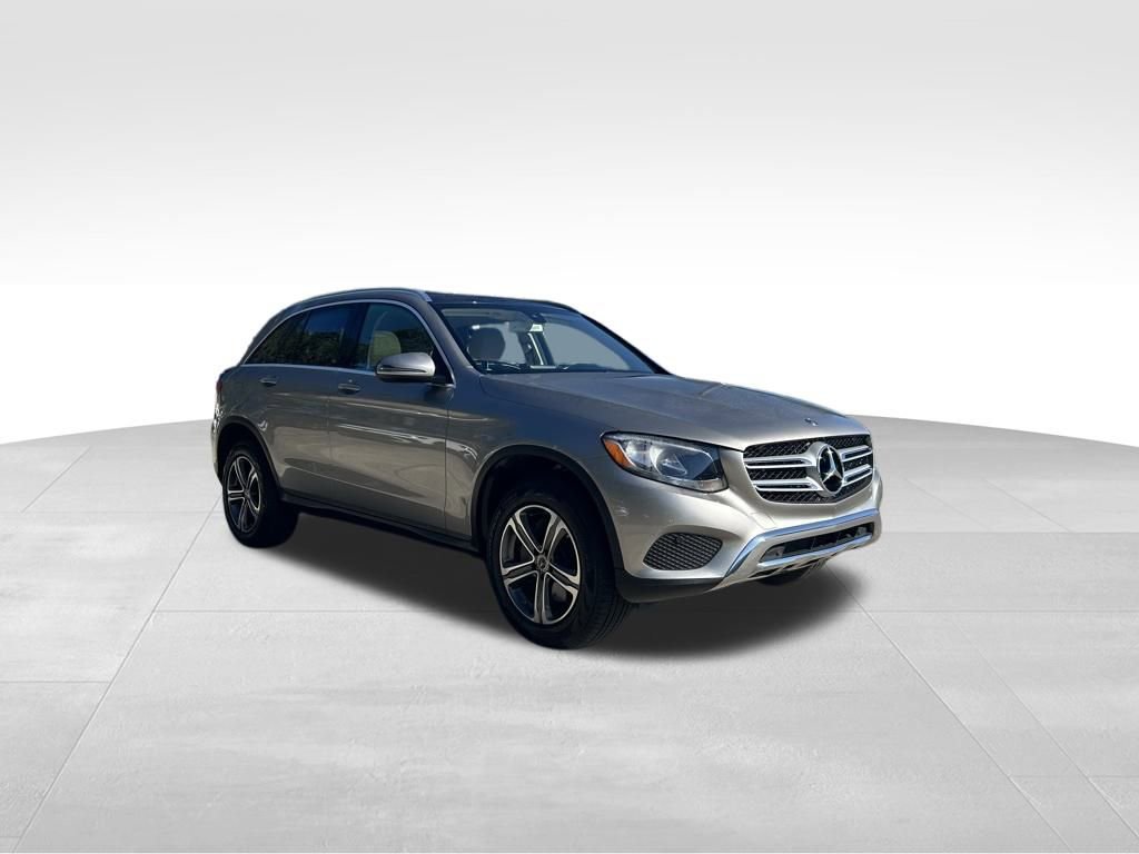 Used 2019 Mercedes-Benz GLC 300 4MATIC image 7