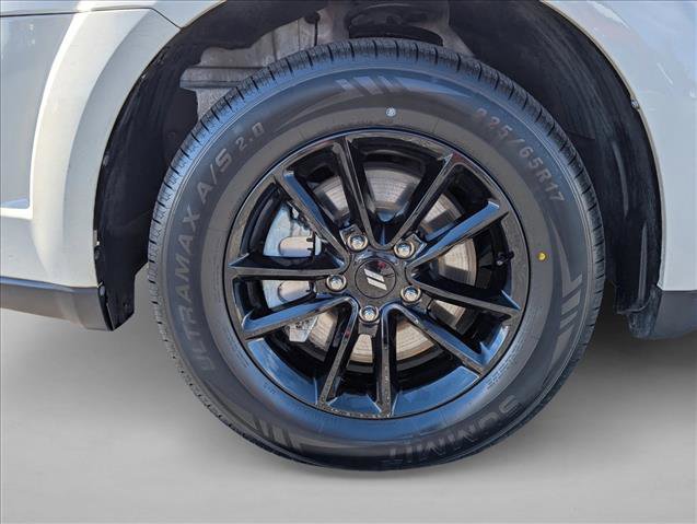 Used 2019 Dodge Journey SE image 9