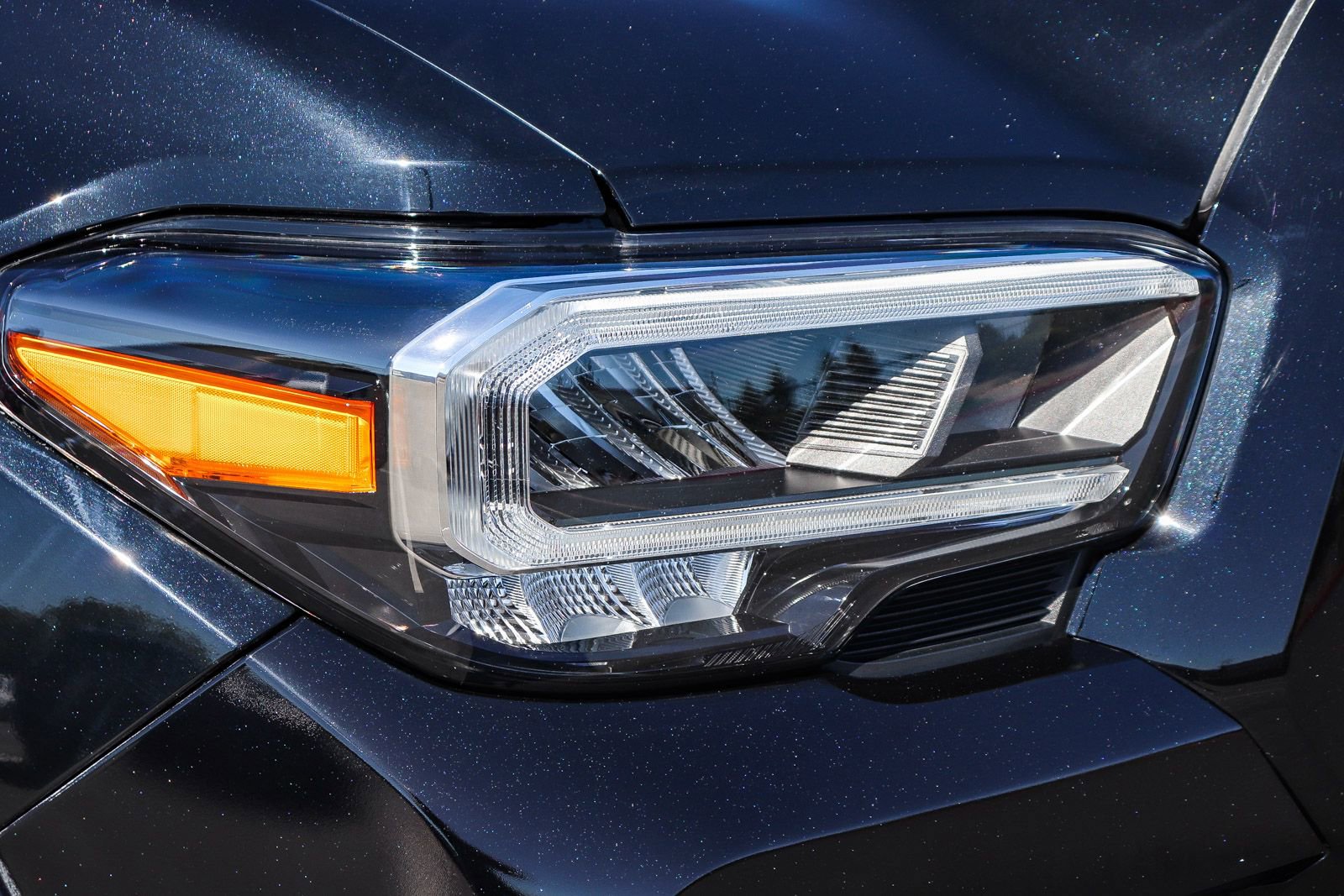 Used 2022 Toyota Tacoma Limited w/ Nightshade Package AWD/4WD image 12