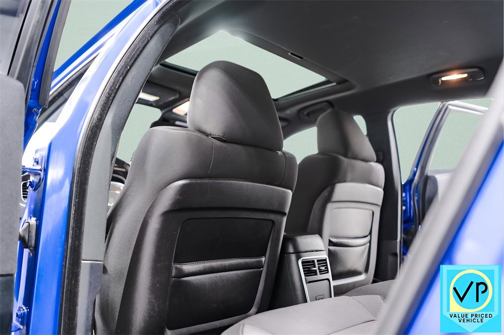 Used 2018 Dodge Charger SXT Plus w/ Driver Convenience Group image 29