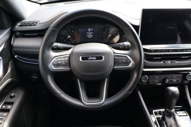 Used 2022 Jeep Compass Altitude w/ Convenience Group image 15