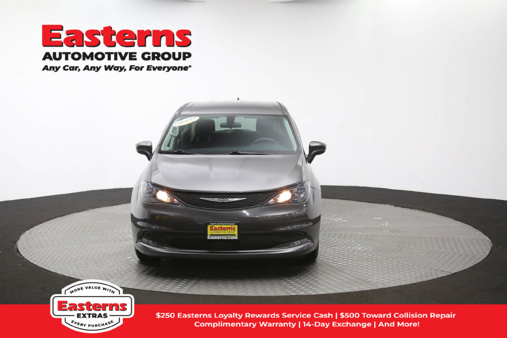 Used 2022 Chrysler Voyager LX FWD image 53