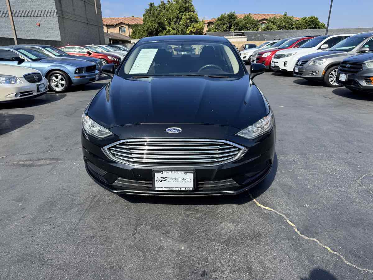 Used 2017 Ford Fusion SE w/ Fusion SE Technology Package FWD image 10
