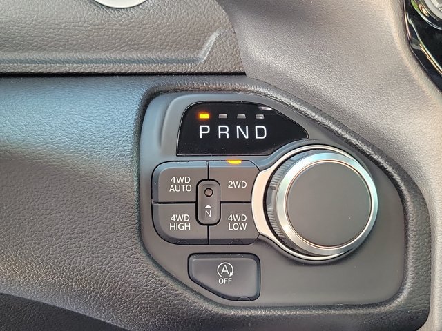 Used 2025 RAM 1500 Big Horn AWD/4WD image 32
