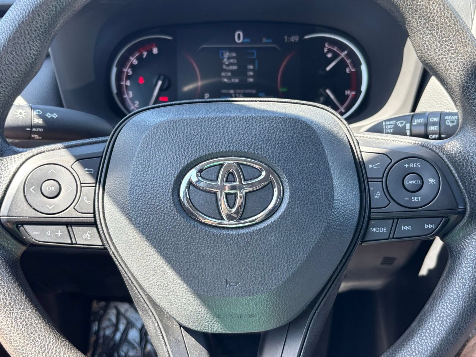 Used 2025 Toyota RAV4 XLE w/ Convenience Package AWD/4WD image 28