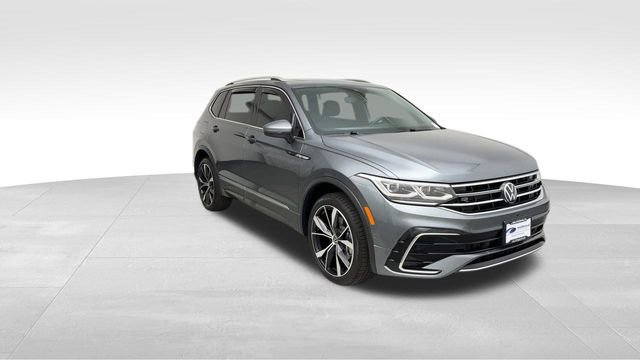 Used 2024 Volkswagen Tiguan SEL R-Line AWD/4WD image 8