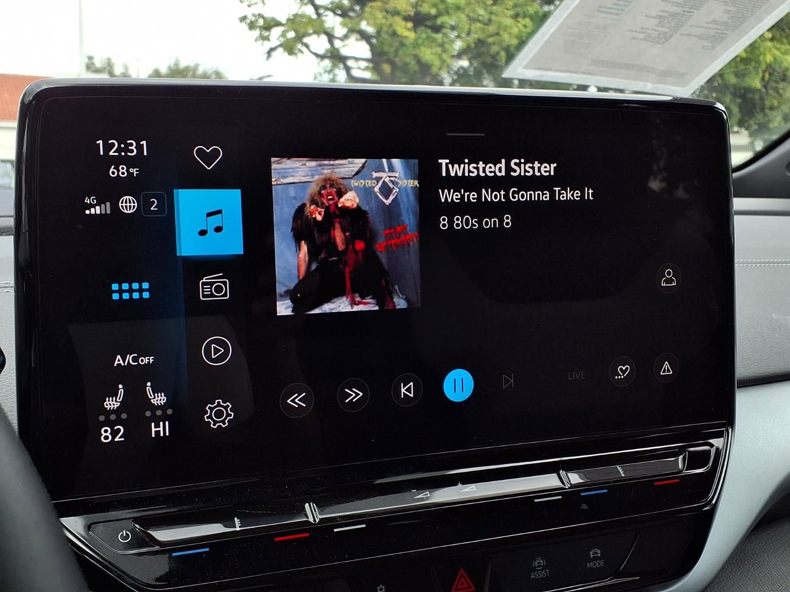 Certified 2023 Volkswagen ID.4 Pro image 6