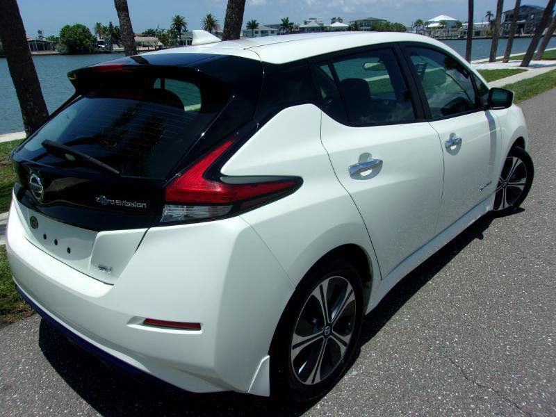 Used 2018 Nissan Leaf SL w/ SL Technology Package FWD image 13
